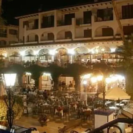 2 Bedroom Plaza By Golf Course Apartamento *